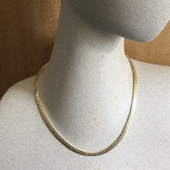 Vintage “VEN” Classic Gold Necklace - Picture 1 of 4